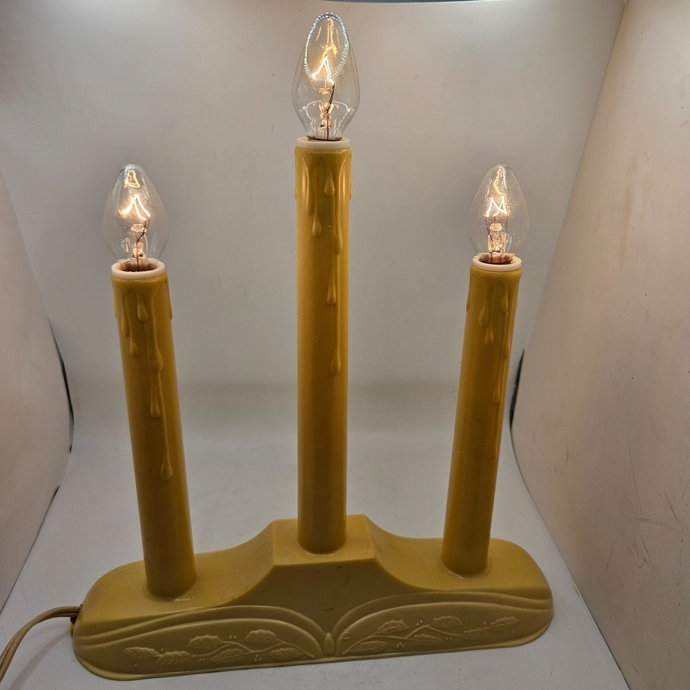 Vintage NOMA 3 Light Electric Window Candle Lamp Beige Plastic Christmas  Tested